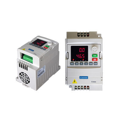 VFD Pendingin Udara Output Inverter Surya Frekuensi Tinggi Ukuran Saat Ini 140*240*183mm